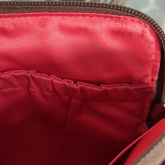 Coach Clutch - Picture 10 of 11